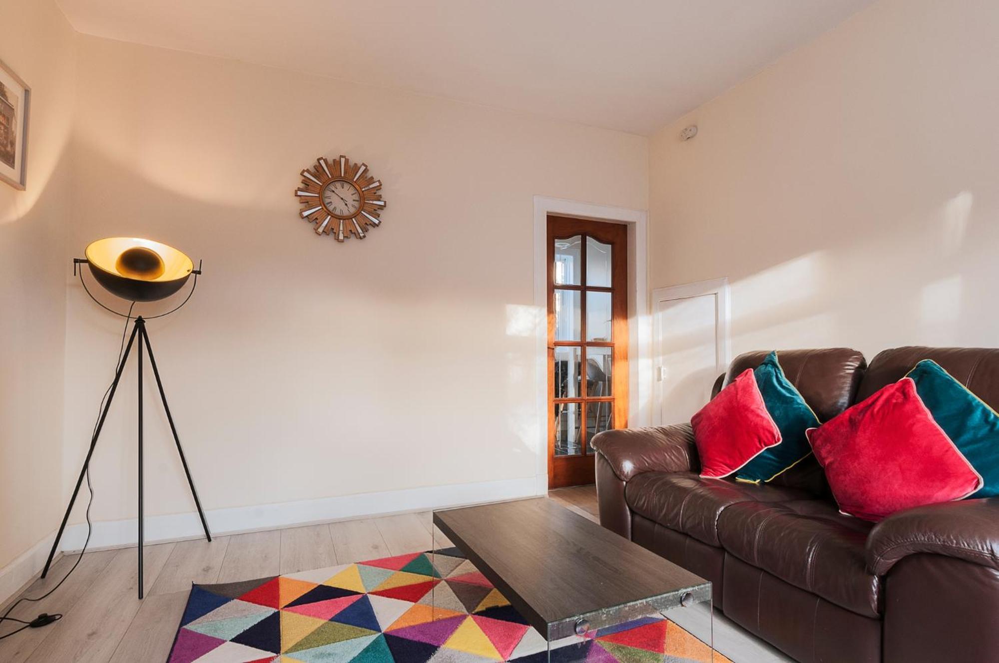2 Bed Property, Sleeps 5, Free Parking, Near City Centre EDI Buitenkant foto