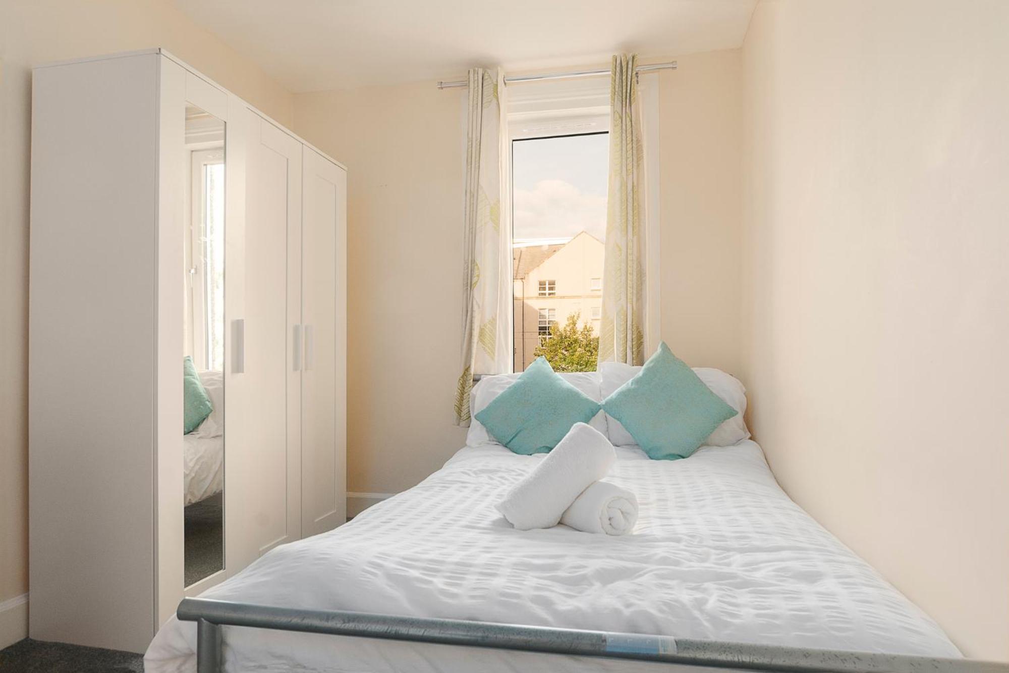 2 Bed Property, Sleeps 5, Free Parking, Near City Centre EDI Buitenkant foto